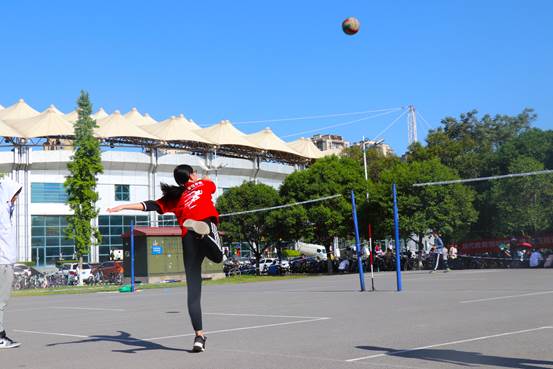 我院獲得長安大學第十二屆陽光體育運動暨2018年春季運動會一等獎